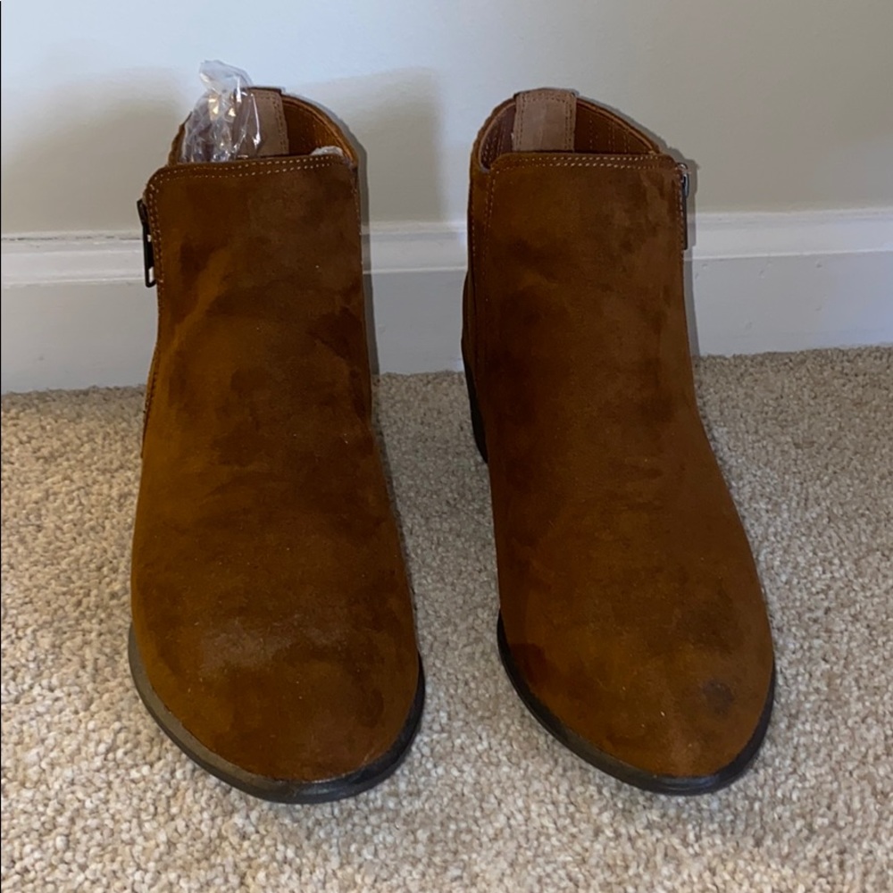 Esprit Zip Up Booties (Style: Tracy)